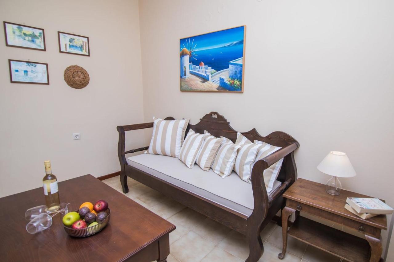 Niriides Hotel Apartments Sými Buitenkant foto