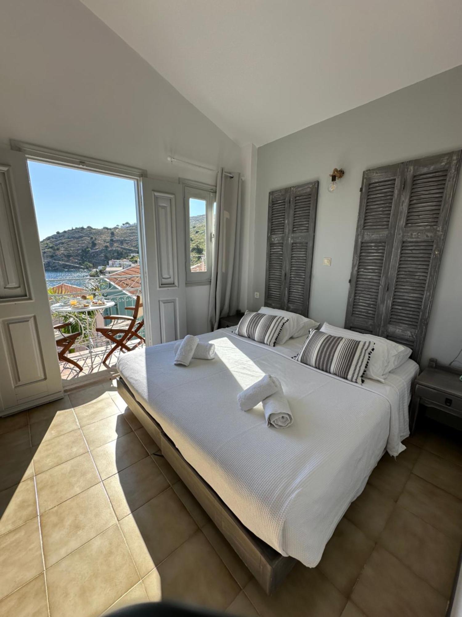Niriides Hotel Apartments Sými Buitenkant foto