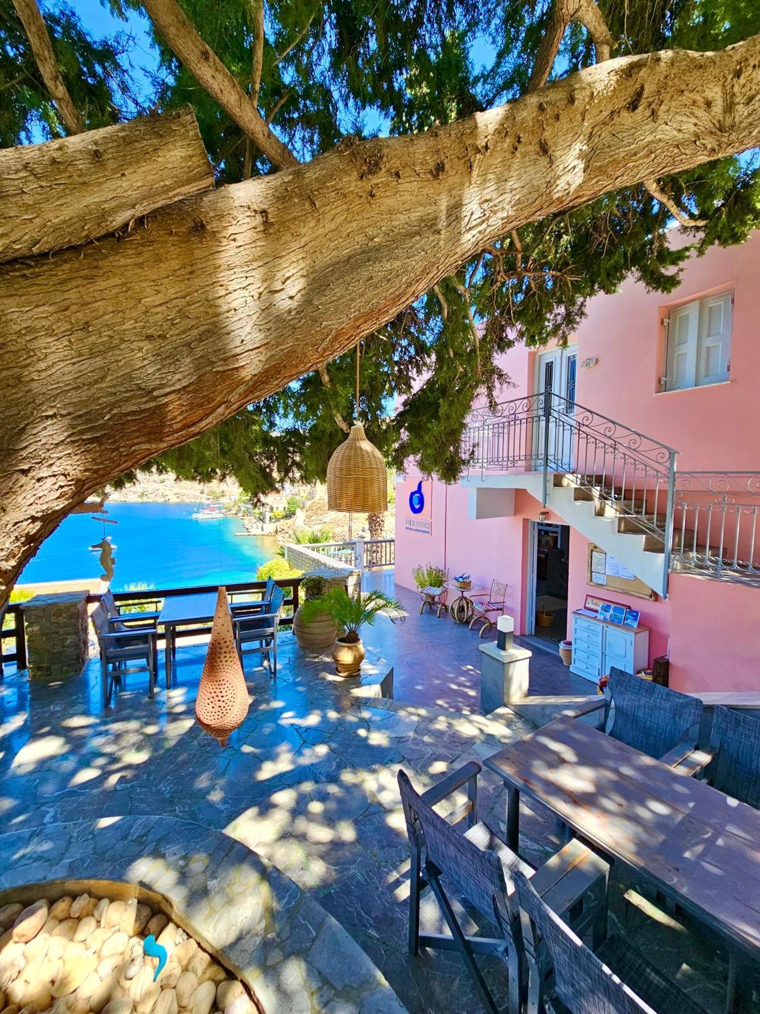Niriides Hotel Apartments Sými Buitenkant foto